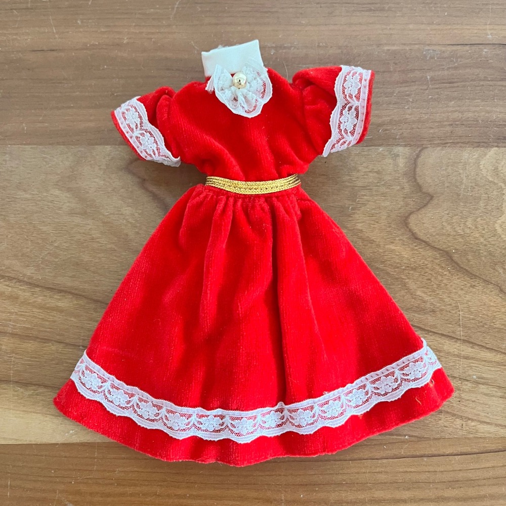 Vintage Takara Red Velvet Doll Dress Lace Trim Gold Waist‎ Made in Japan Licca
